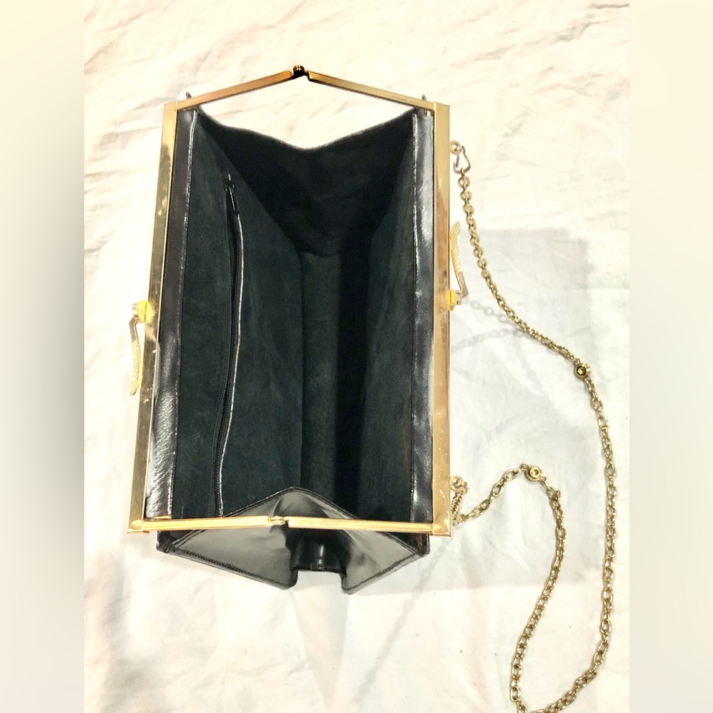 PIERE CARDIN black leather kiss lock chain clutch/purse size 9x7 great condition - Picture 6 of 15